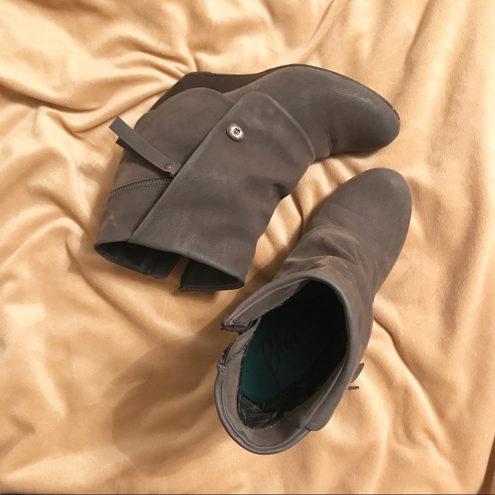 Blowfish Malibu wedge booties Gray size 7.5